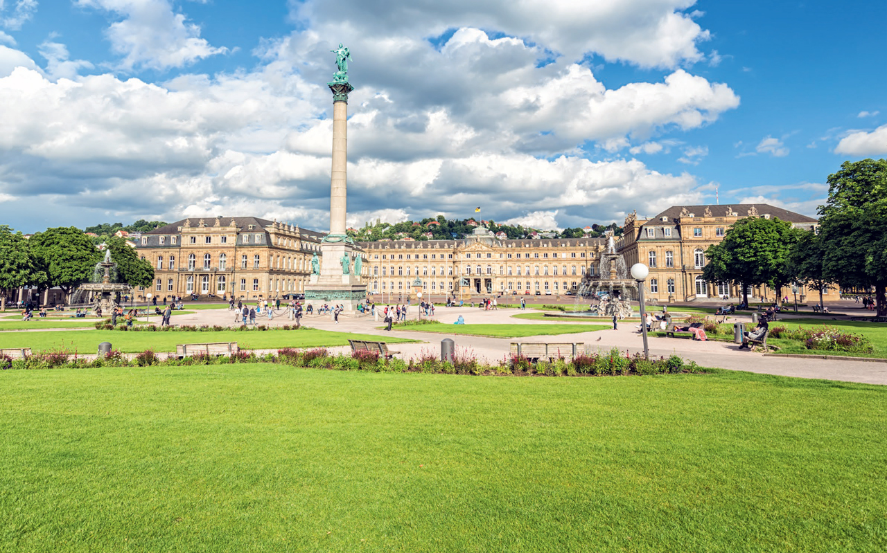 Historisches Wahrzeichen Stuttgarts ist das Neue Schloss – einstige Residenz der württembergischen Herzöge und Könige. Historisches Wahrzeichen Stuttgarts ist das Neue Schloss – einstige Residenz der württembergischen Herzöge und Könige.