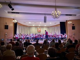 Das Orchester auf der Bühne