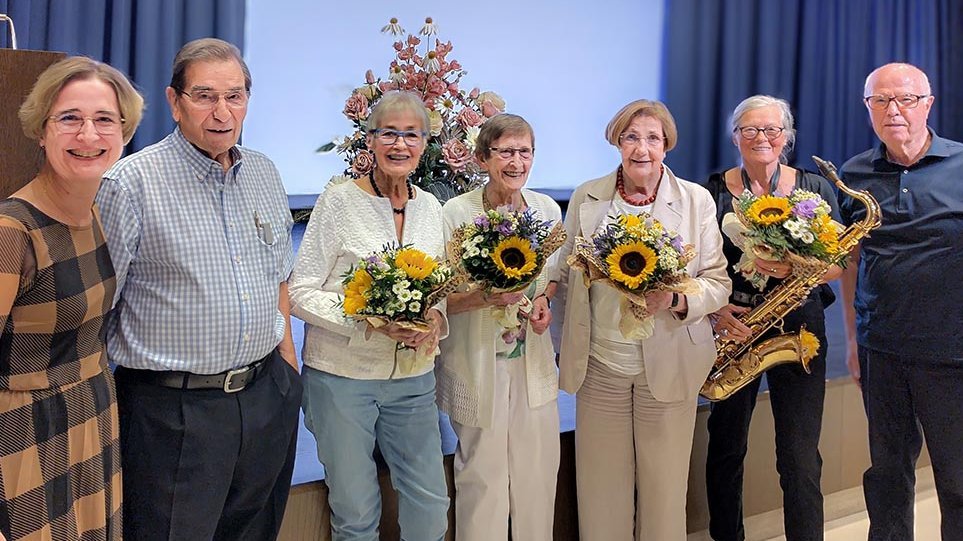 Theater- und Lesegruppe im Augustinum Essen nach einer Aufführung