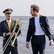 Filmszene mit zwei Musikern am Strand