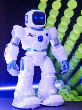 Roboter nützliche und künftig auch unverzichtbare Helfer? 
