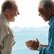 zwei ausgelassen lachende Männer, Bildmotiv zum Film "Das Beste kommt zum Schluss"
