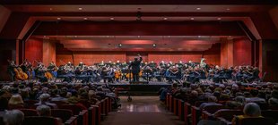 Sinfonieorchester AufTakt im Augustinum-Theatersaal