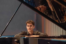 „Klaviermusik aus Österreich, Polen und Amerika