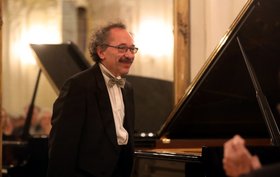 Leopoldo Lipstein