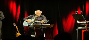 Mundart 2.0 beim Auftritt im Komödienhaus Biberach