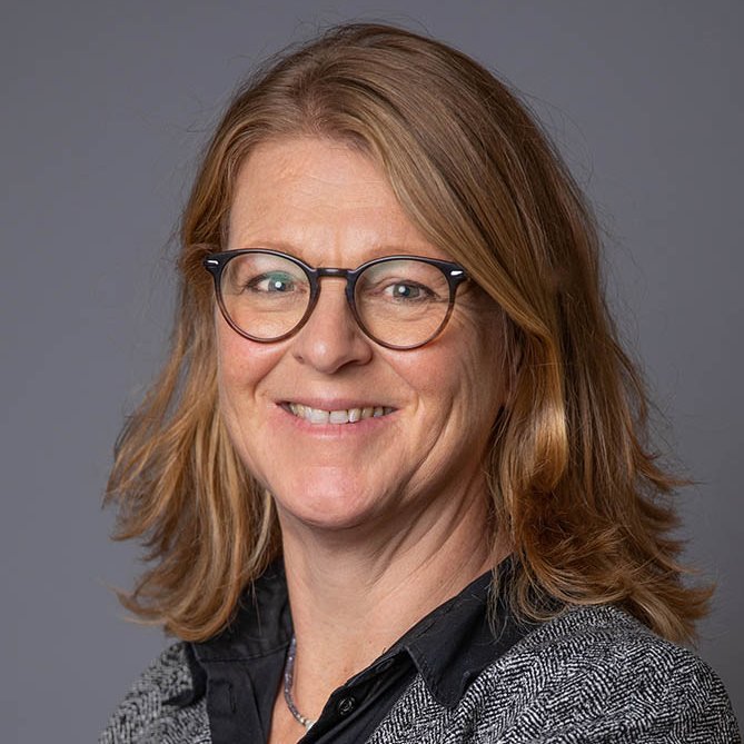 Porträt Dr. Rieke C. Harmsen