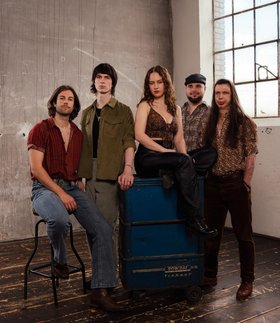 Rockband Caravel