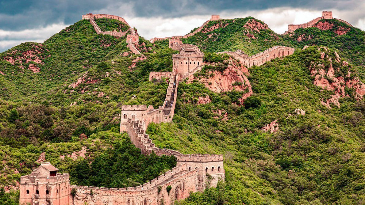 blick auf ein pittoreskes Teilstück der Chinesischen Mauer