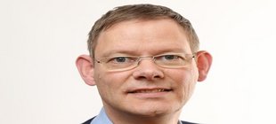 Porträt Dr. Thomas Röttger