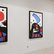 Vier farbenfrohe Bilder des Surrealismus von Joan Miro an einer Wand