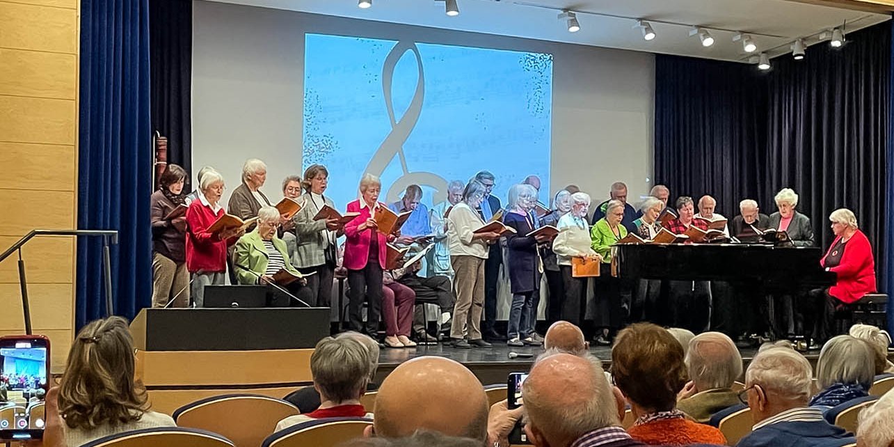 Chorprobe in der Seniorenresidenz Augustinum München-Neufriedenheim