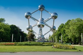 „Eine Ausstellung der Welt: Eine Reise durch die Geschichte der EXPO“ „Eine Ausstellung der Welt: Eine Reise durch die Geschichte der EXPO“