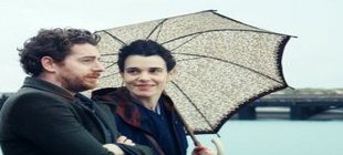 Filmszene, Paar beim Spaziergang