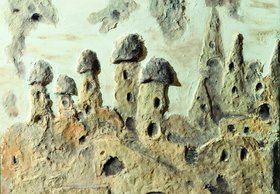Fragmente des Seins: Die facettenreiche Kunst von Helga Kreuzritter 