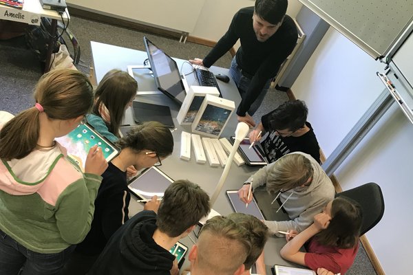 iPads für die Samuel-Heinicke-Realschule