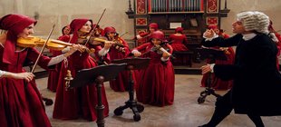 Musikerinnen in historischen Gewändern