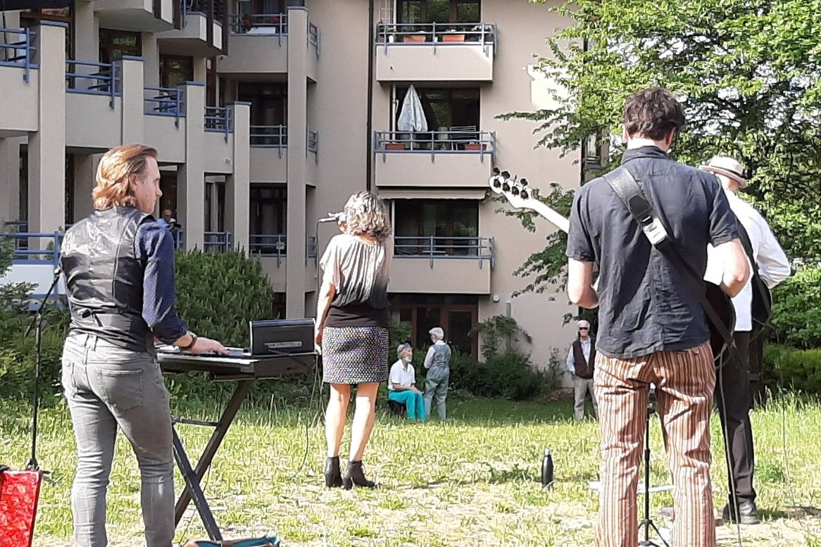 Meta-Titel eines Elementes im CE "Slider" Alt Text eines Elementes im CE "Slider"