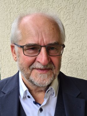 Vortrag des Philosophieprofessors Dr. Hans-Joachim Pieper Porträt des Referenten