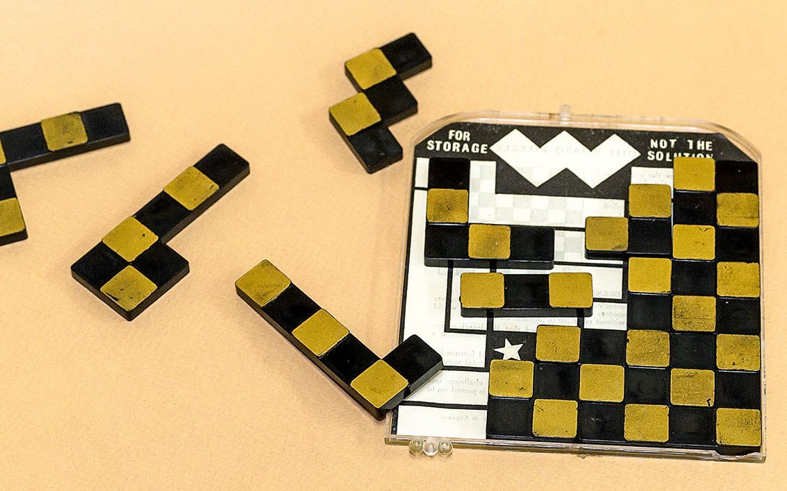 draught board puzzle, Spielsituation