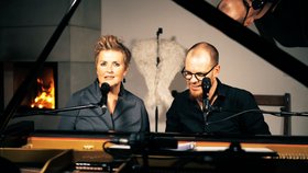 Erzählerin Christina Brudereck und Pianist Ben Seipel
