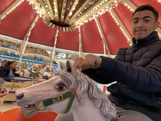 Schüler*innen der Otto-Steiner-Schule auf dem Oktoberfest