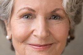 Portraitaufnahme einer Seniorin