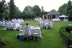 Diner en blanc