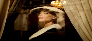 Elegante Dame mit Hut